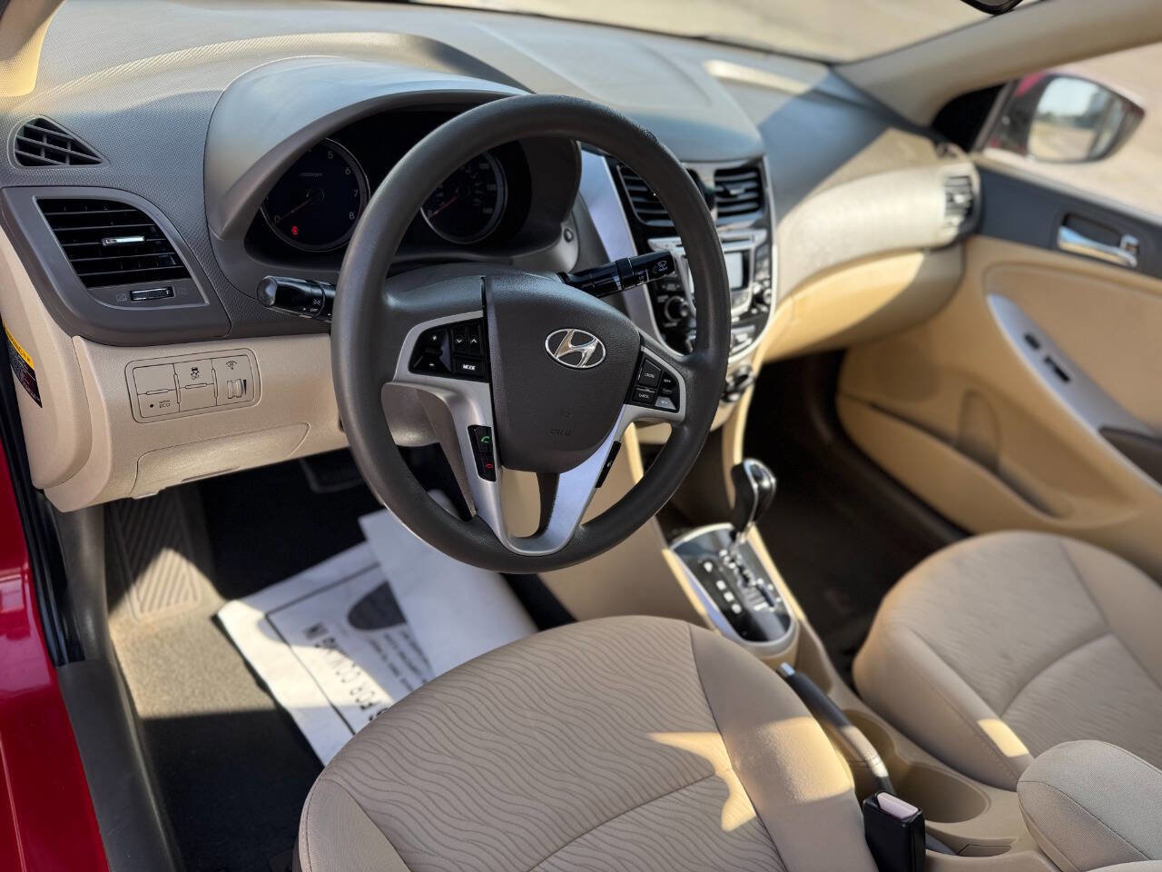 Used 2012 Hyundai Accent GLS w/ Premium Pkg 3 image 10