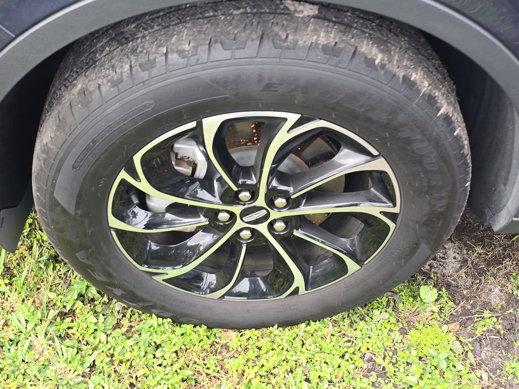 Used 2024 Lincoln Nautilus Premier image 6