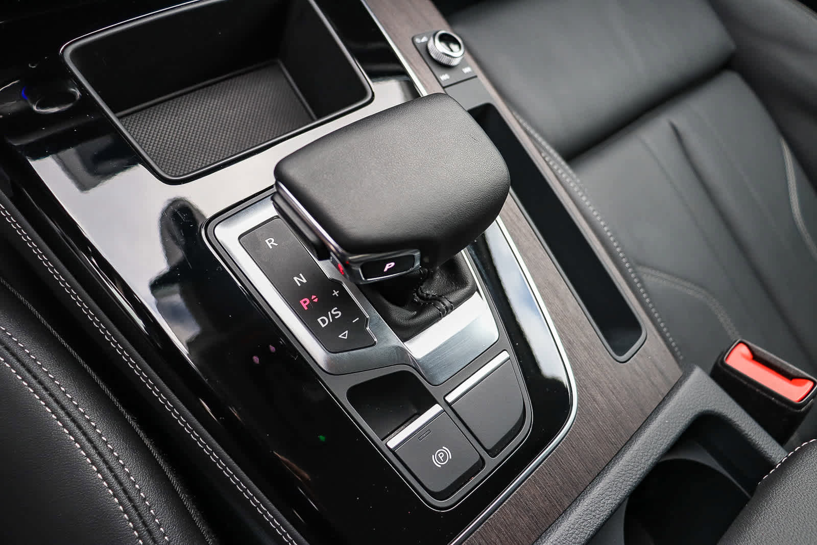 Used 2024 Audi Q5 2.0T Premium Plus w/ Premium Plus Package image 26