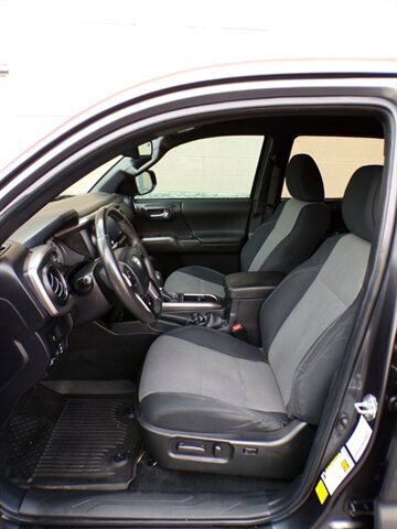 Used 2023 Toyota Tacoma TRD Off-Road RWD image 15