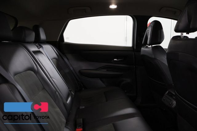 Used 2023 Nissan Ariya FWD image 30