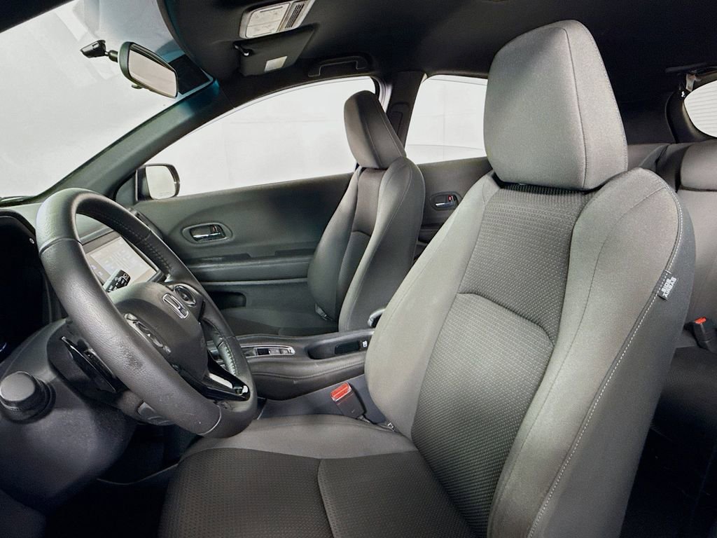 Used 2020 Honda HR-V Sport image 29