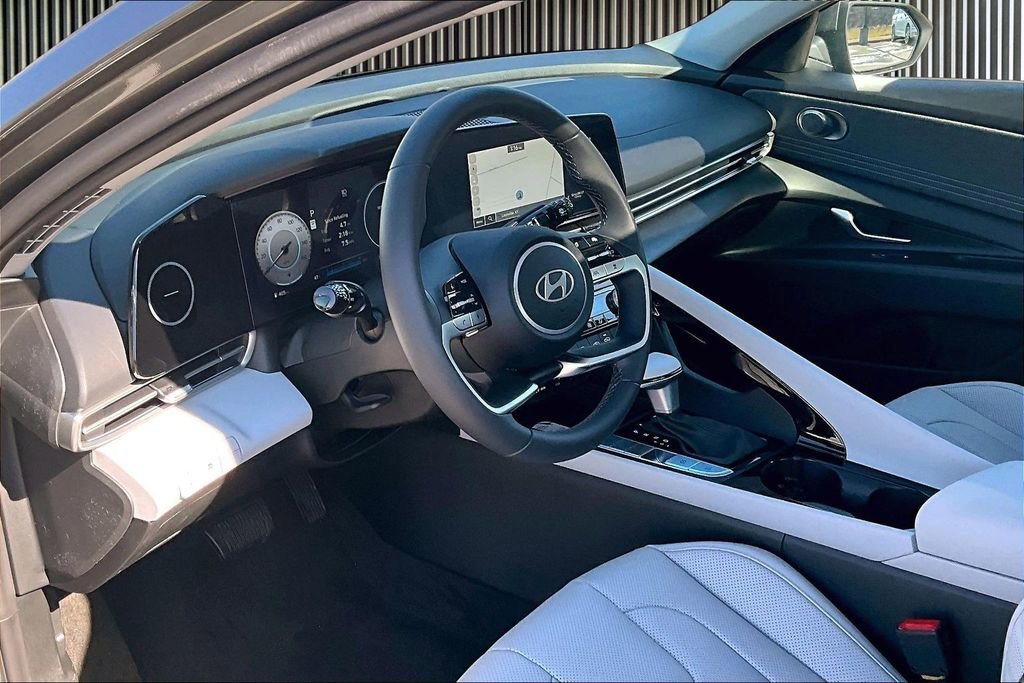 New 2026 Hyundai Elantra Limited image 7