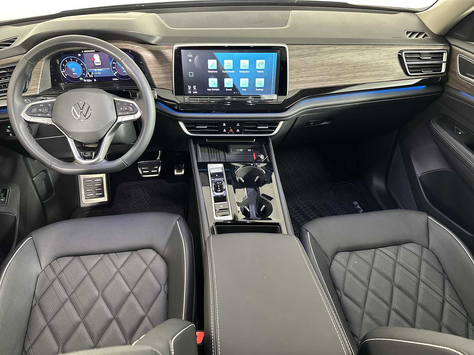 Used 2025 Volkswagen Atlas SEL Premium R-Line image 10