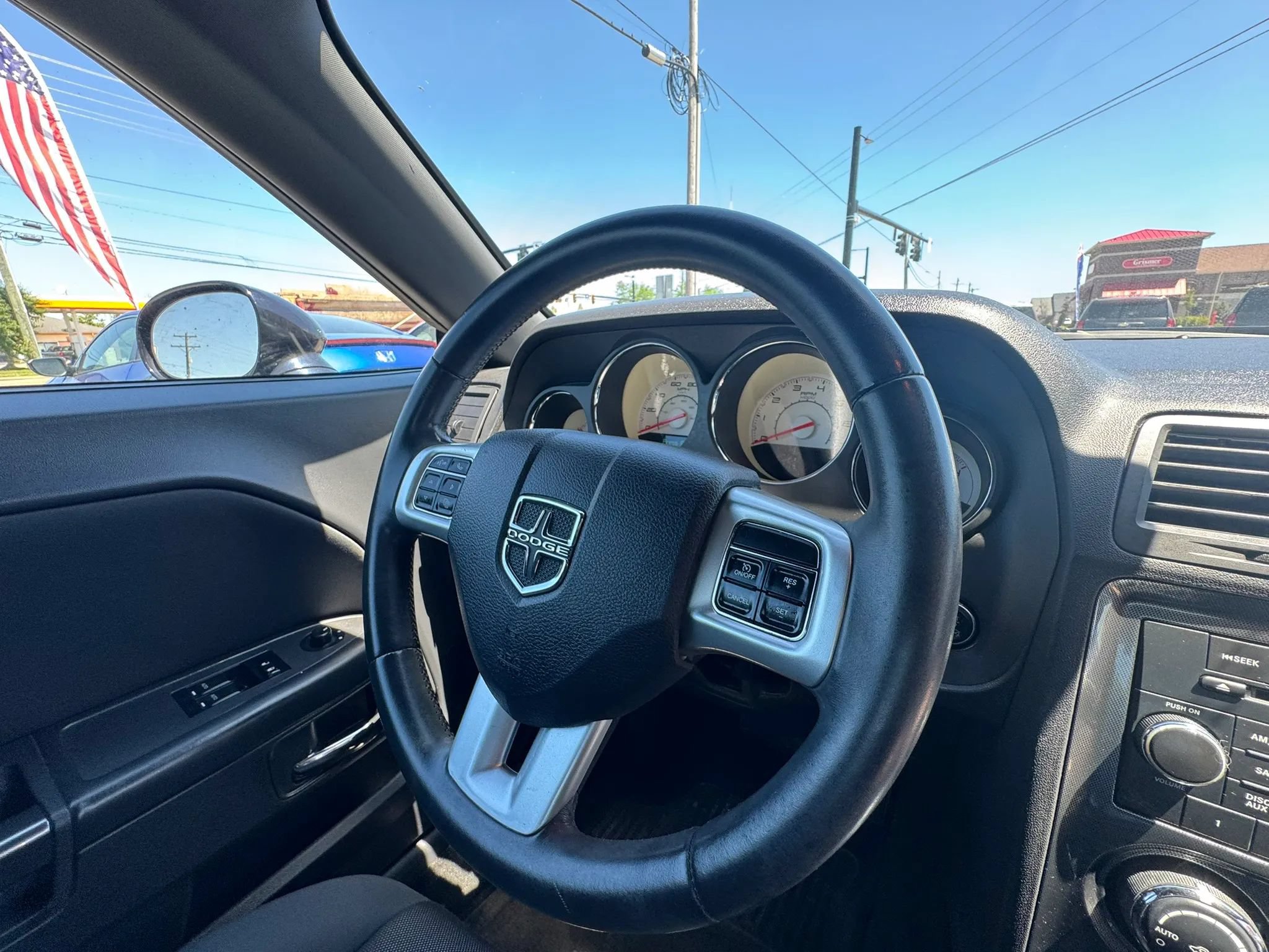 Used 2012 Dodge Challenger SXT RWD image 31