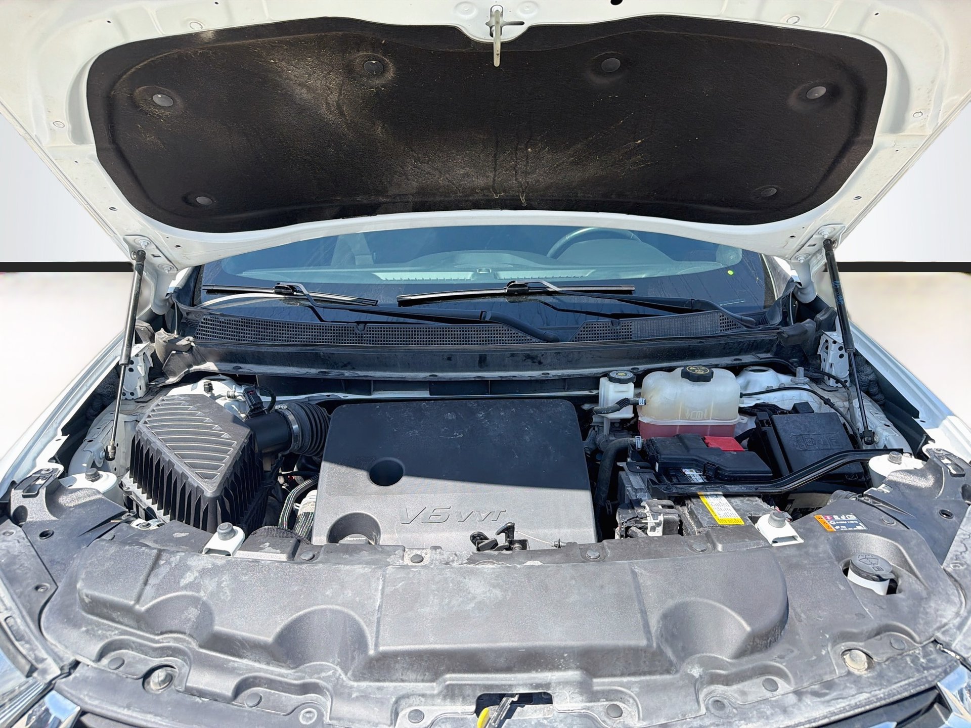 Used 2022 Chevrolet Traverse LT FWD image 33