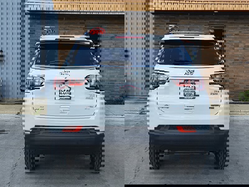 Used 2024 Jeep Compass Latitude image 5