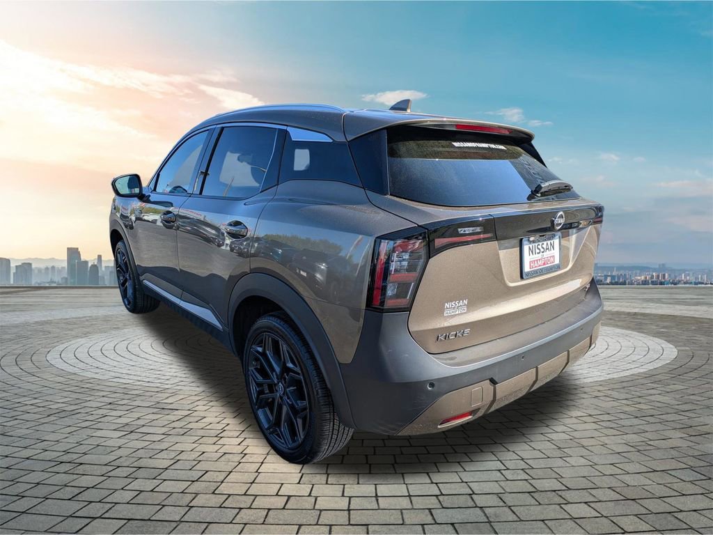Certified 2025 Nissan Kicks SR FWD image 7