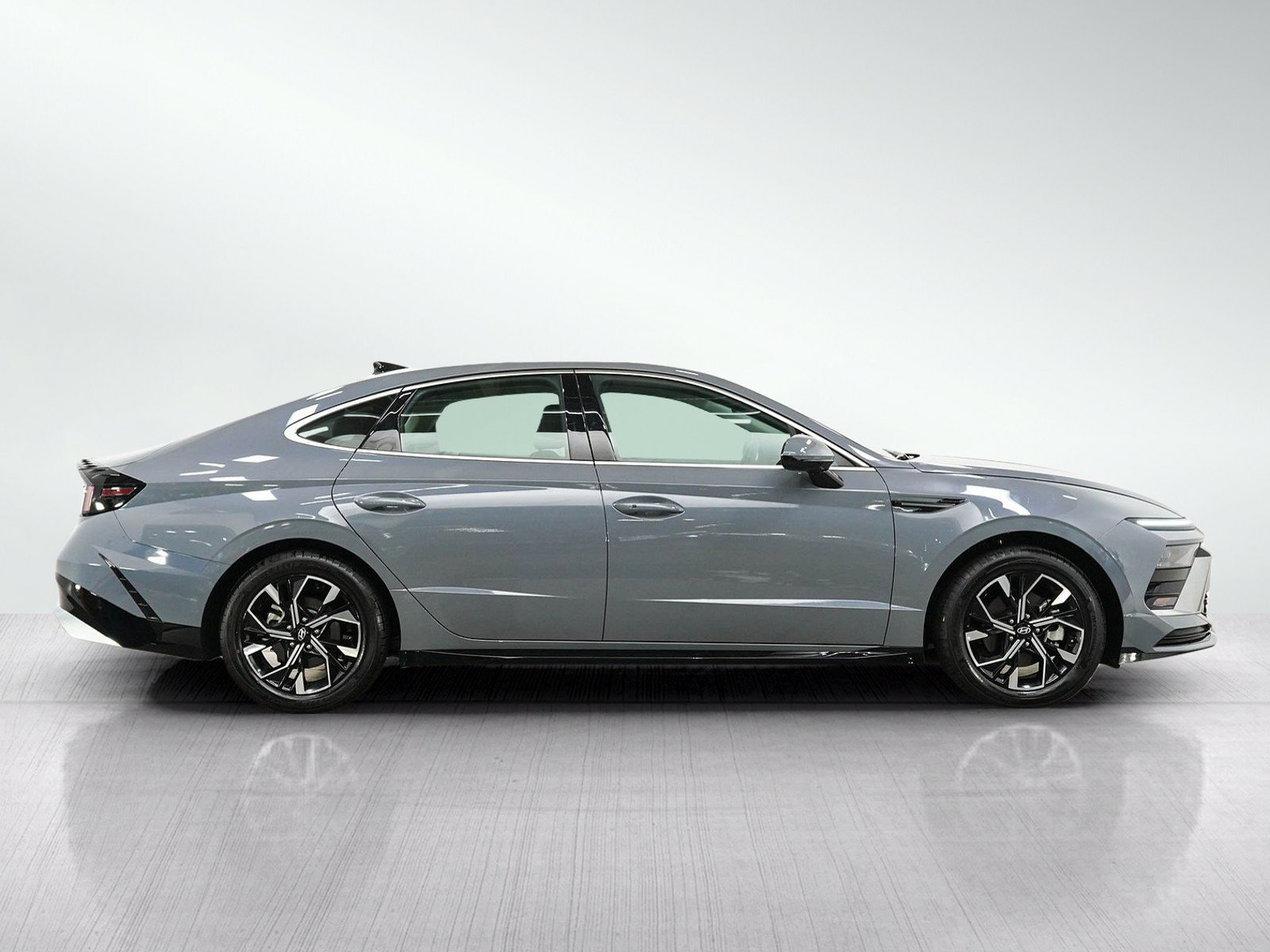 Used 2024 Hyundai Sonata SEL FWD image 6