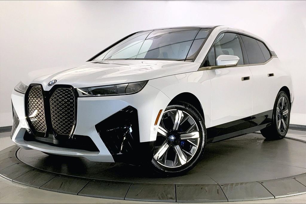 Certified 2023 BMW iX xDrive50 w/ Premium Package AWD/4WD image 11