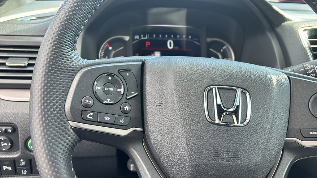 Certified 2025 Honda Passport EX-L image 17