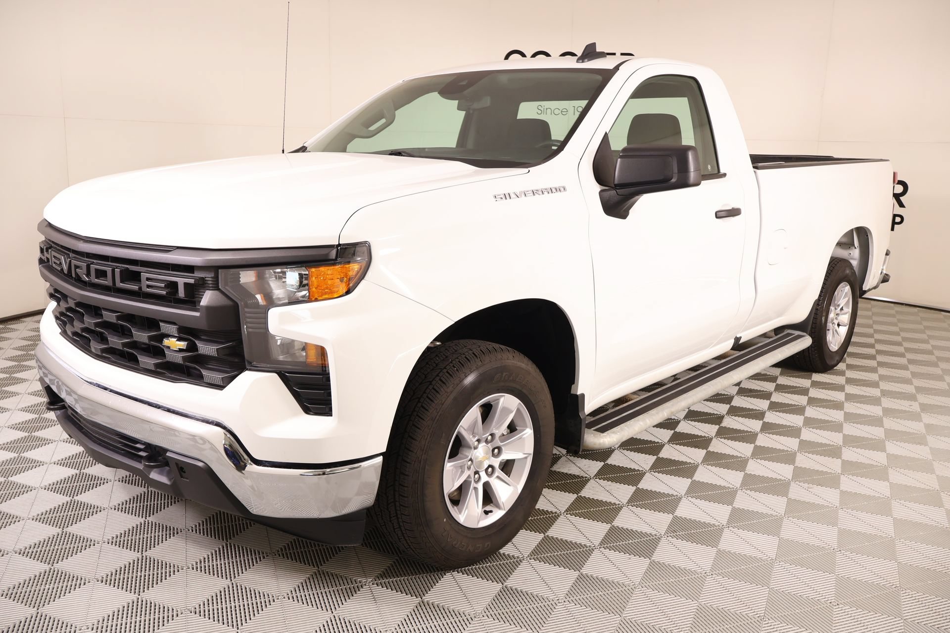 Used 2025 Chevrolet Silverado 1500 W/T RWD image 8