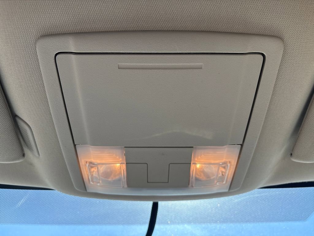 Used 2011 Ford Edge Limited image 21