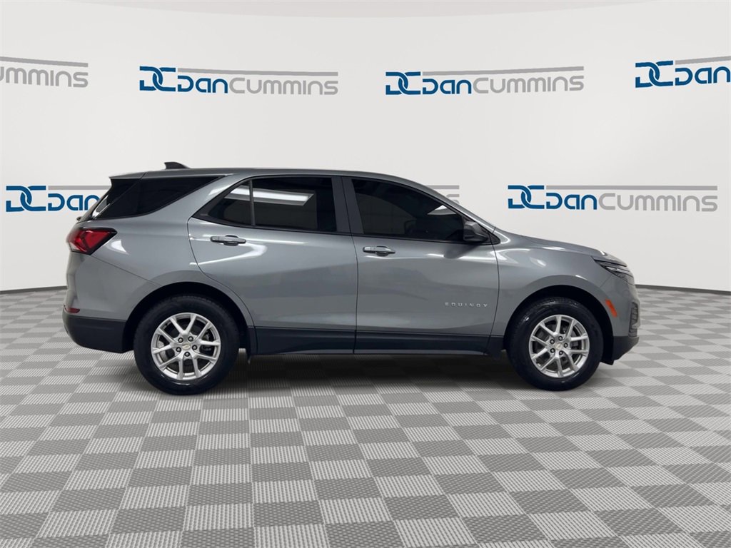 Used 2023 Chevrolet Equinox LS image 9