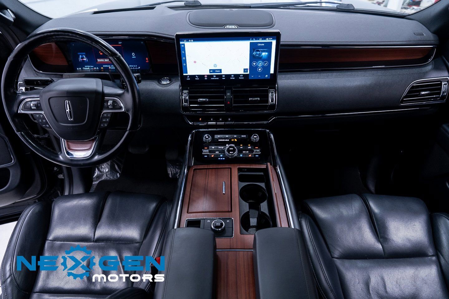 Used 2022 Lincoln Navigator Reserve image 8