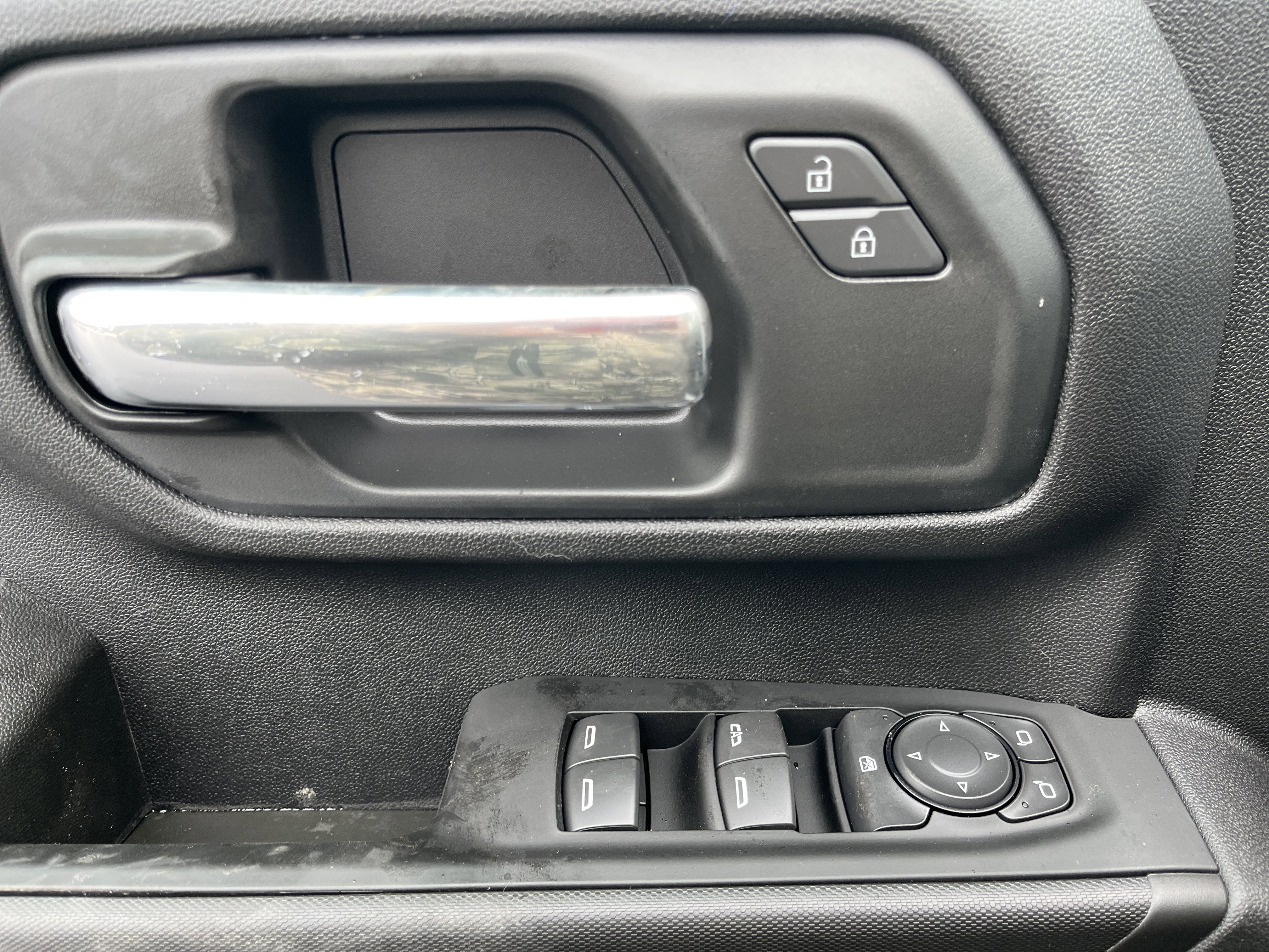 New 2026 Chevrolet Silverado 2500 Custom w/ Custom Convenience Package image 15