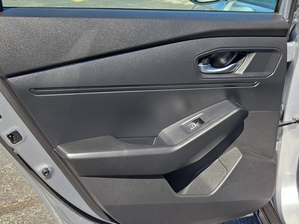 Used 2025 Honda Accord SE image 18