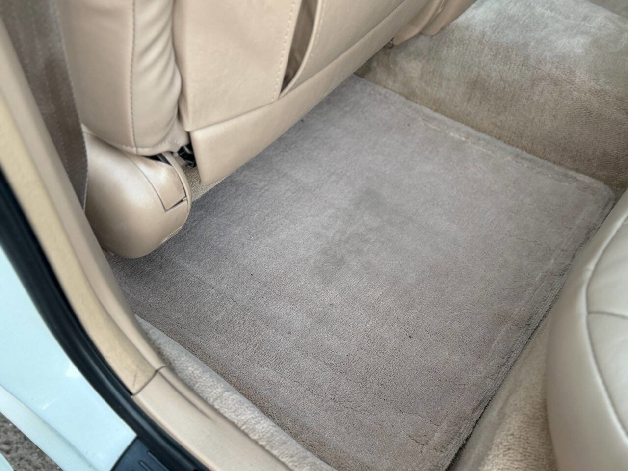 Used 1996 Toyota Avalon XLS image 26