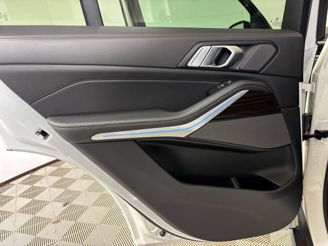 Used 2024 BMW X5 xDrive40i w/ Premium Package image 20