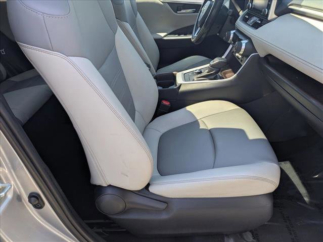 Used 2019 Toyota RAV4 Limited AWD/4WD image 22