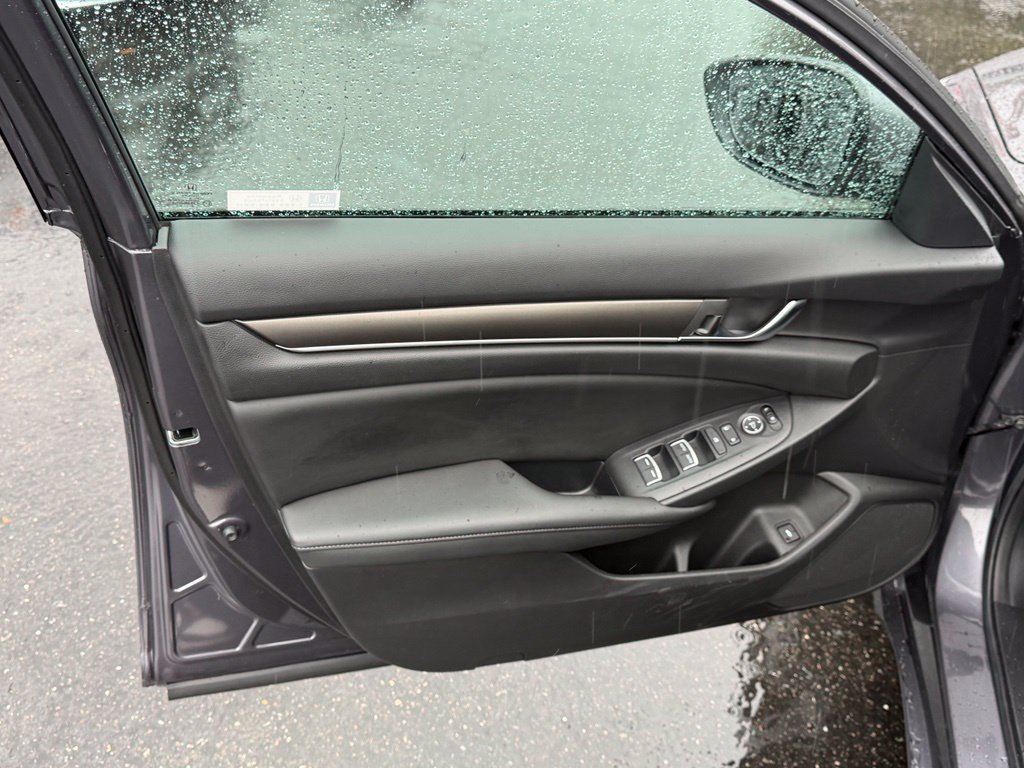 Used 2019 Honda Accord LX image 10
