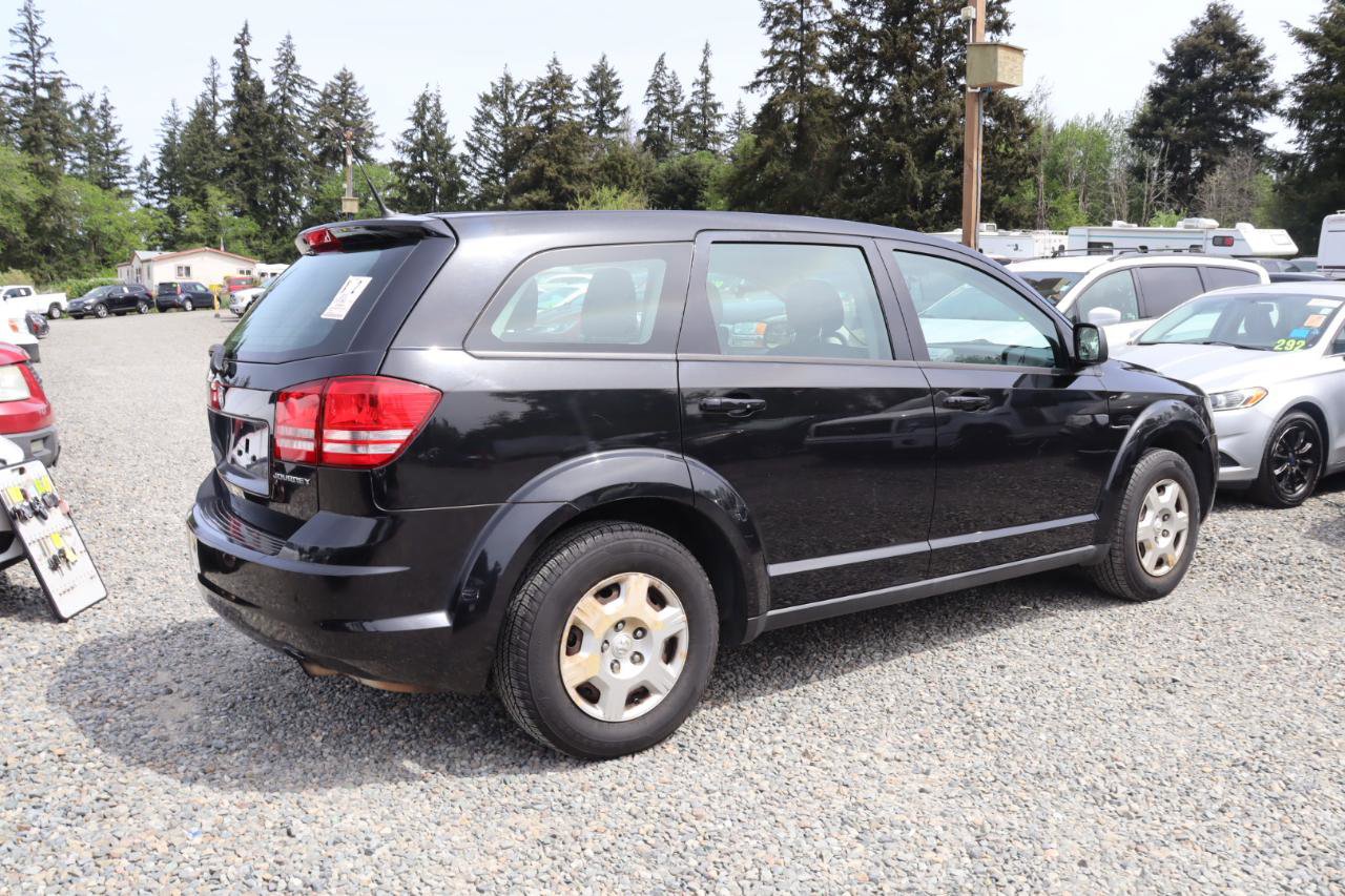 Used 2010 Dodge Journey SE w/ Flexible Seating Group FWD image 4