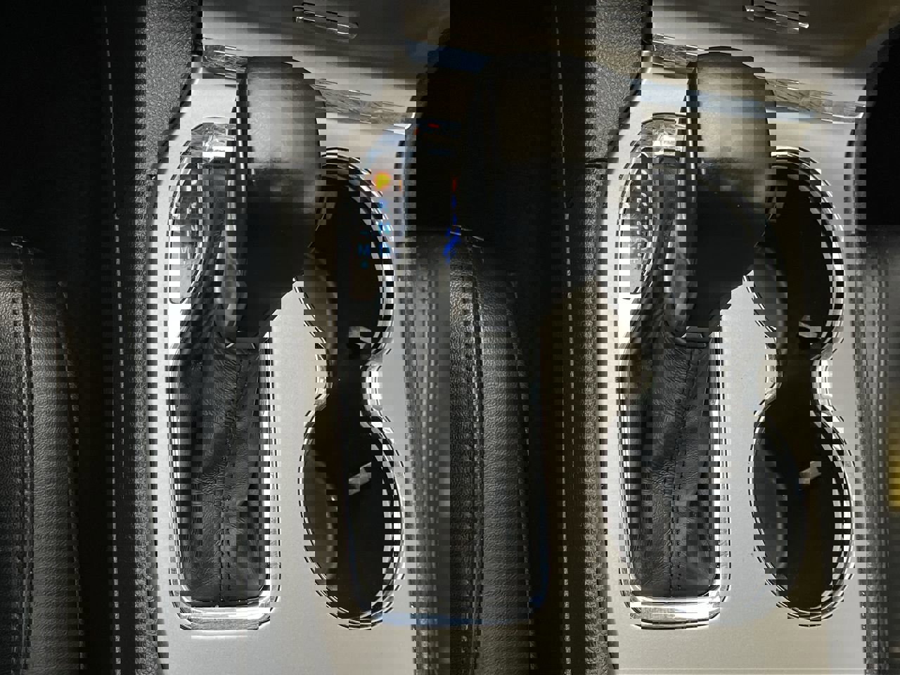 Used 2018 Jeep Grand Cherokee Limited image 25