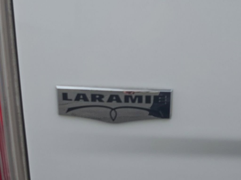 Used 2015 RAM 2500 Laramie w/ Convenience Group image 8