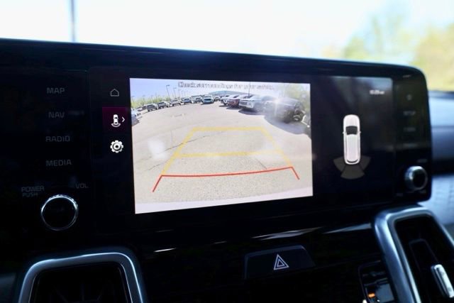 Used 2023 Kia Sorento SX image 10