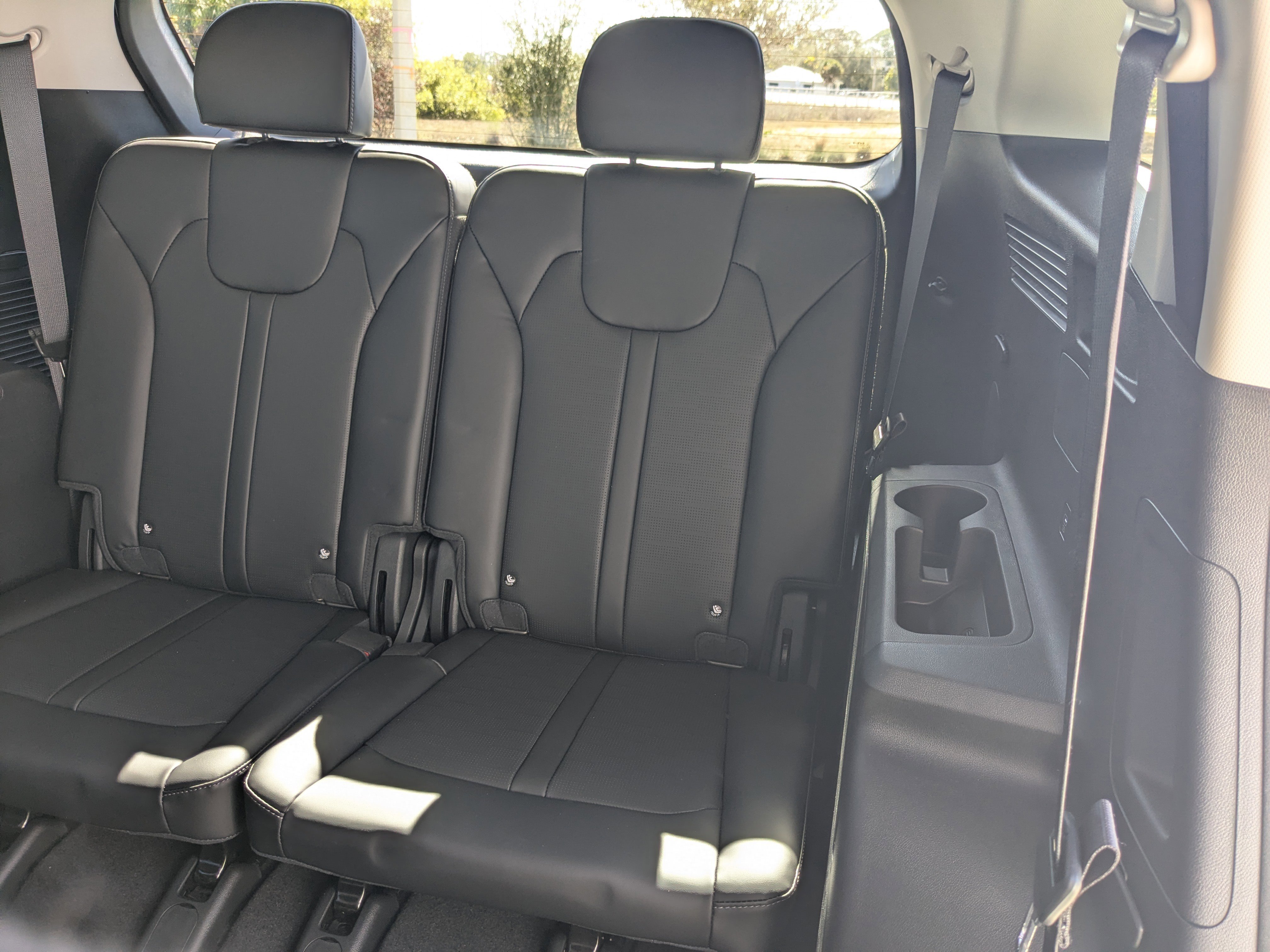 Certified 2025 Kia Sorento S image 16