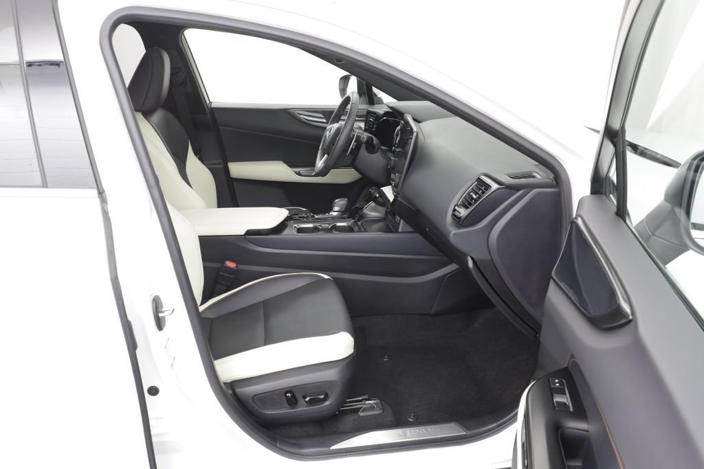 Used 2022 Lexus NX 250 AWD image 20