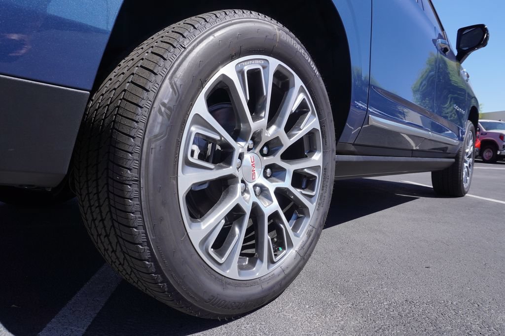 New 2026 GMC Yukon XL Denali w/ Sun & Power Step Package AWD/4WD image 6