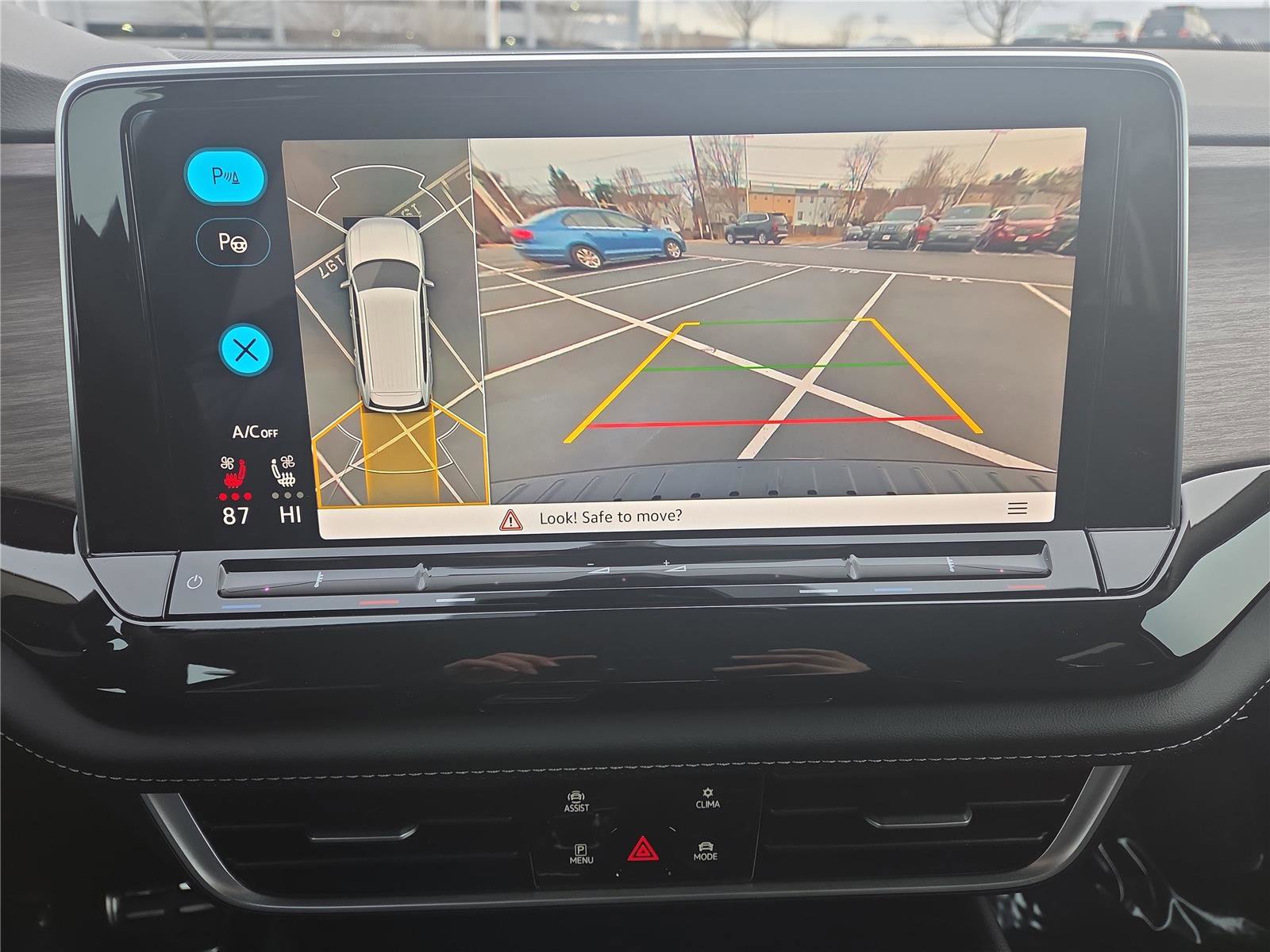 New 2026 Volkswagen Atlas SEL Premium R-Line image 18