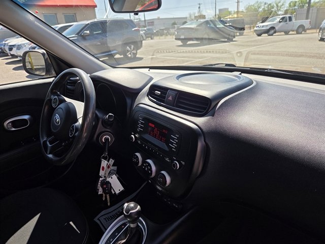 Used 2015 Kia Soul + FWD image 6