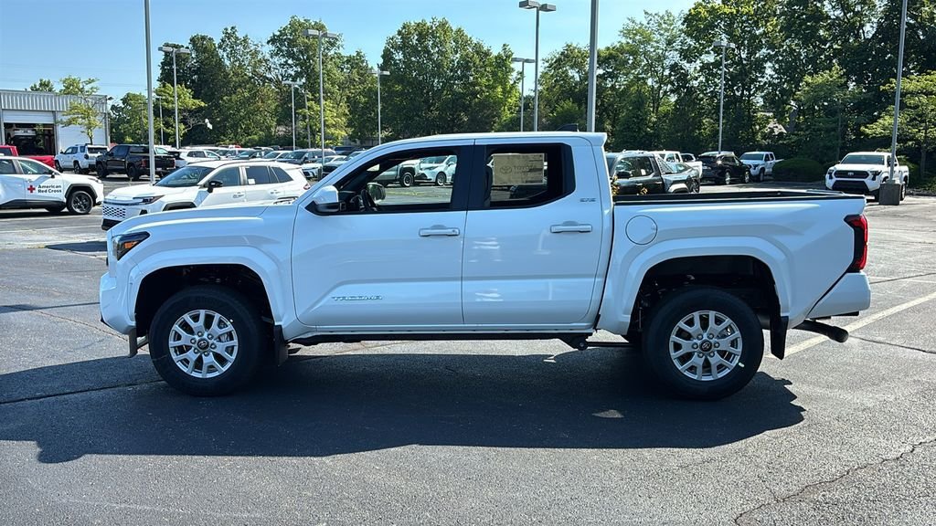 New 2026 Toyota Tacoma SR5 AWD/4WD image 4