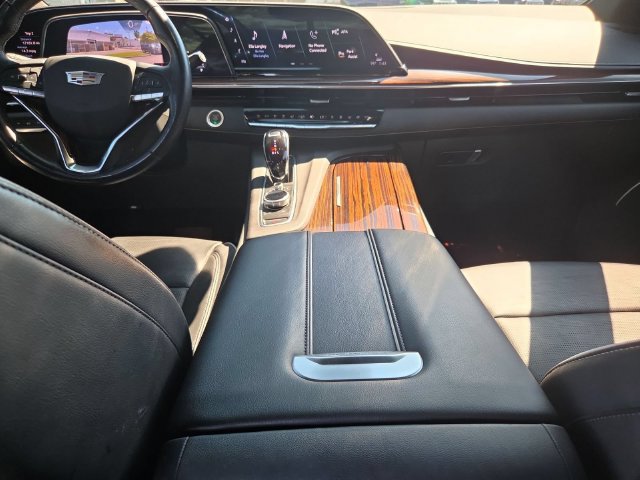 Certified 2022 Cadillac Escalade ESV Premium Luxury AWD/4WD image 24
