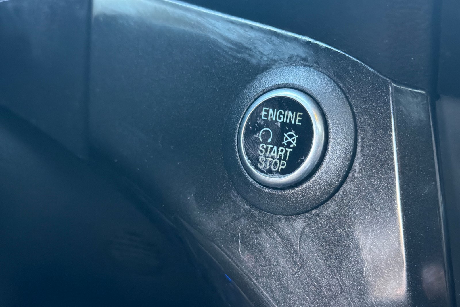 Used 2017 Ford Escape Titanium AWD/4WD image 23