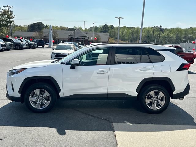 Used 2025 Toyota RAV4 XLE image 6