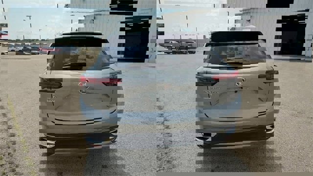 Used 2023 Buick Envision Essence image 38