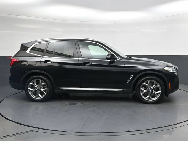 Used 2023 BMW X3 xDrive30i w/ Premium Package AWD/4WD image 3
