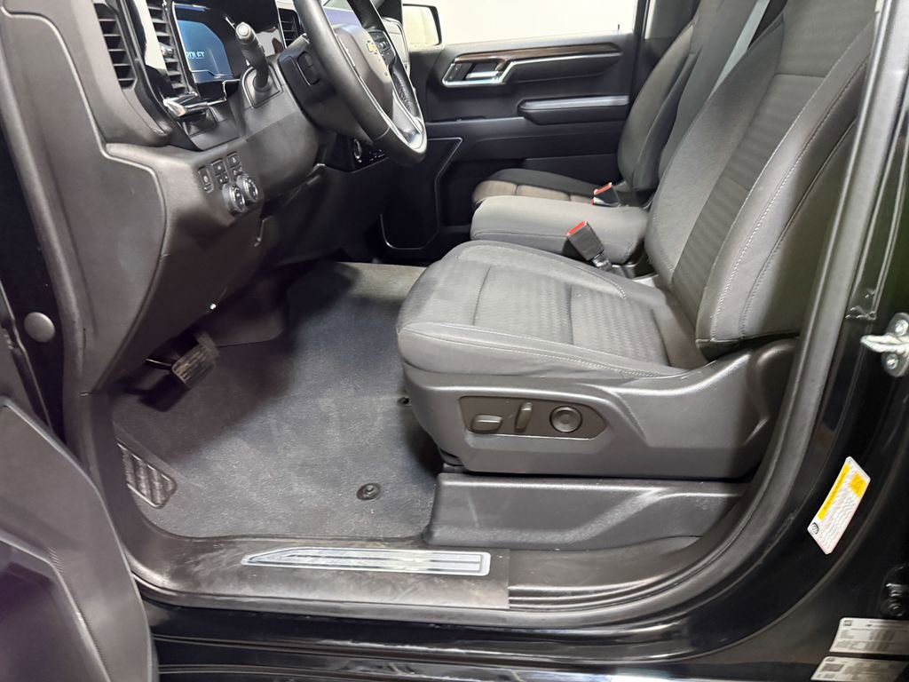 Used 2023 Chevrolet Silverado 1500 LT image 58