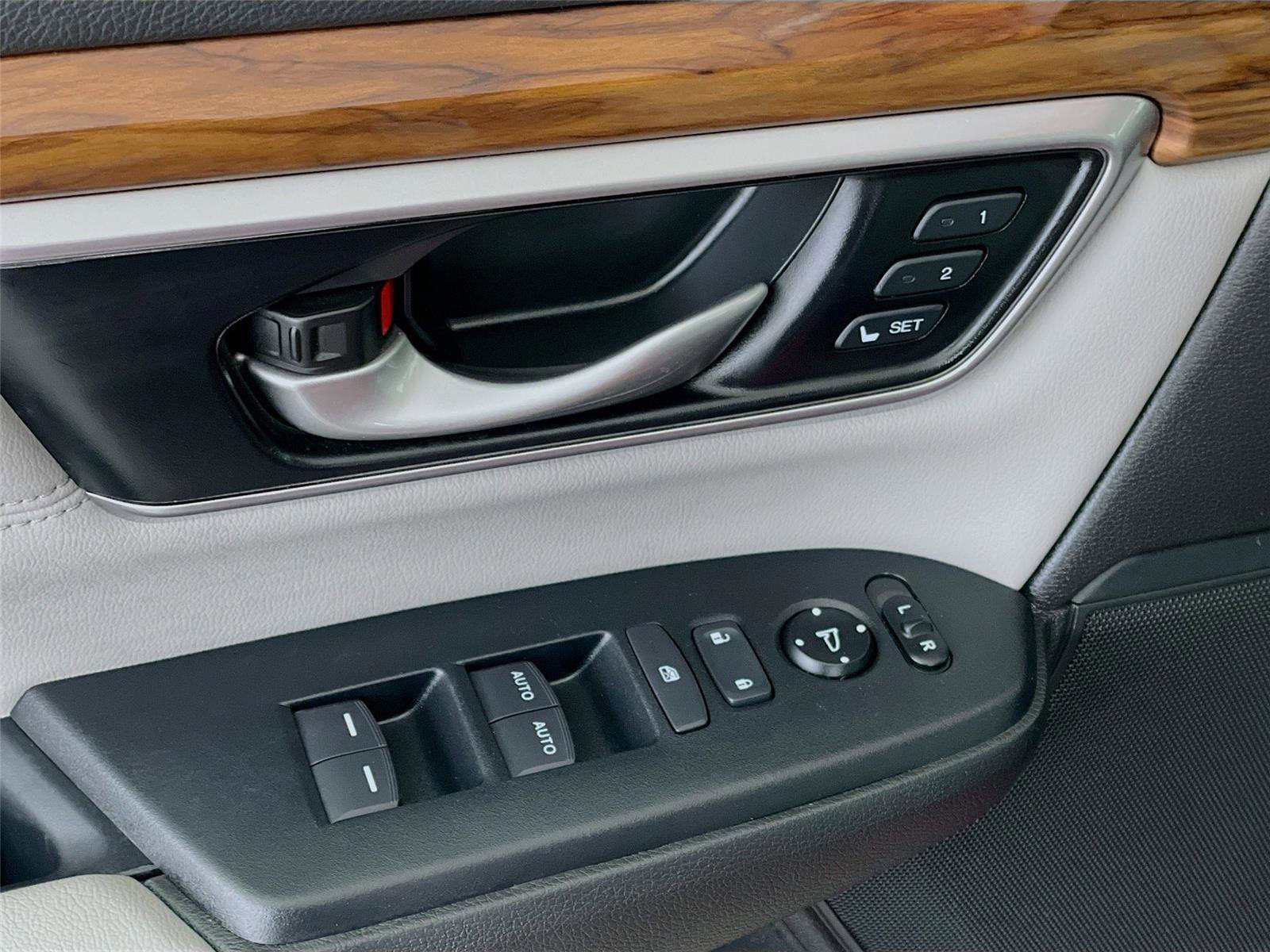 Used 2022 Honda CR-V Touring image 21