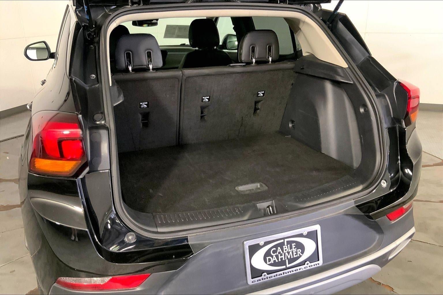 Used 2025 Buick Encore GX Preferred AWD/4WD image 4