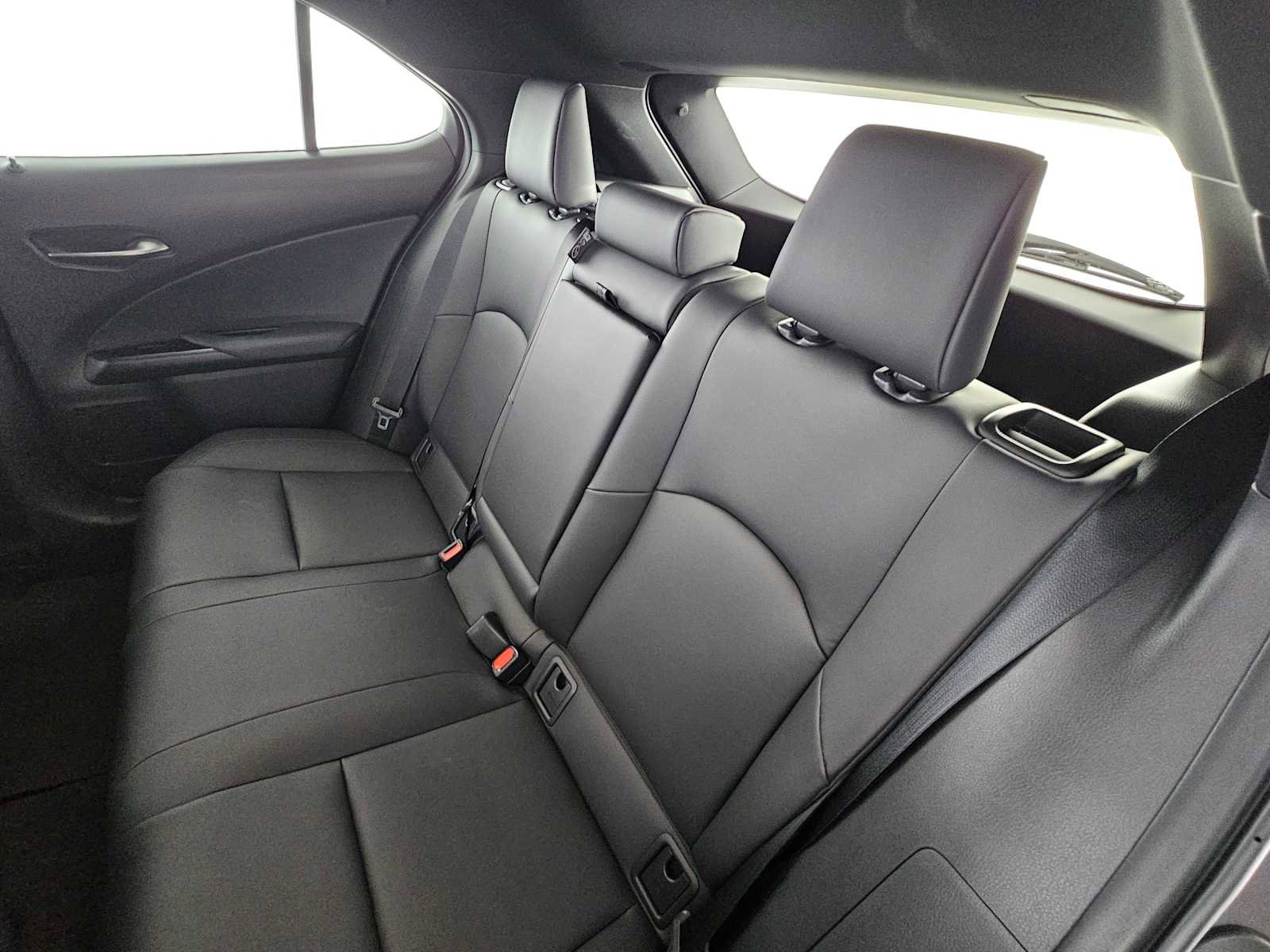 Certified 2025 Lexus UX 300h FWD image 17