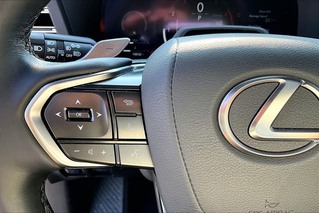Used 2025 Lexus GX 550 w/ Cold Area Package AWD/4WD image 26