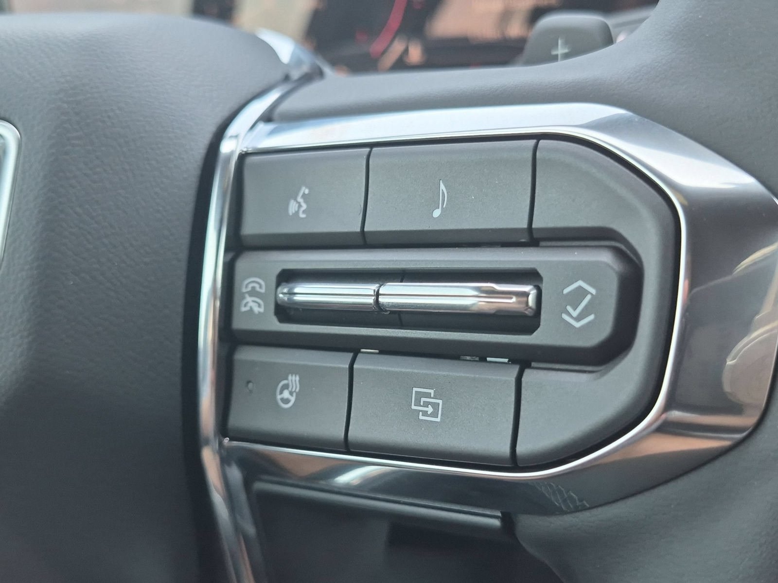 New 2027 GMC Terrain Elevation w/ Elevation Premium Package FWD image 14