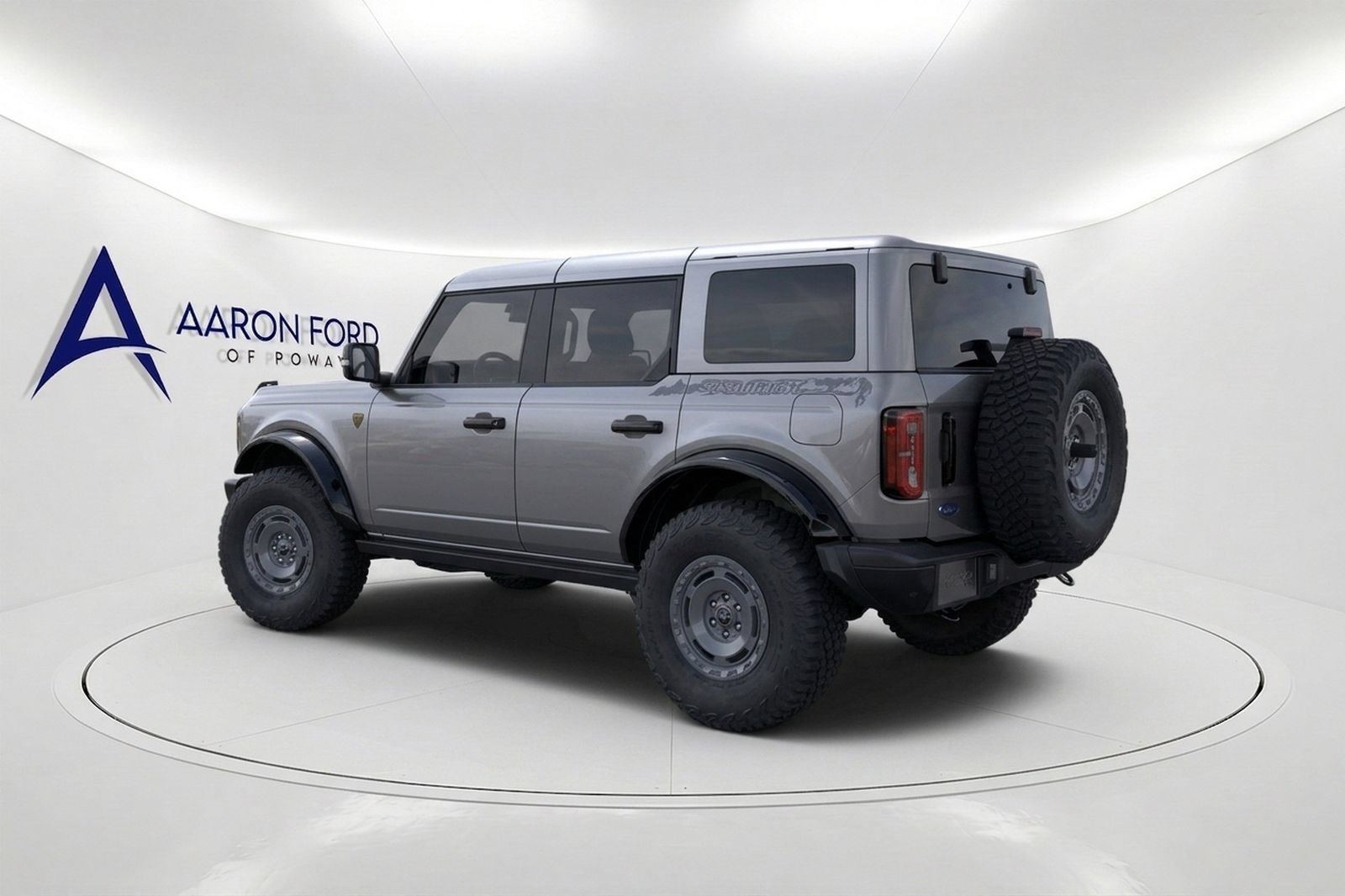 New 2025 Ford Bronco Badlands w/ Sasquatch Package AWD/4WD image 4