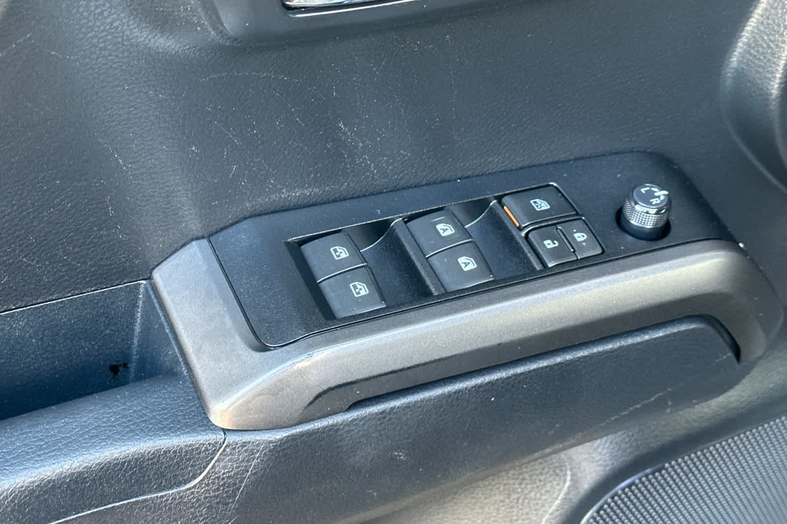 Used 2021 Toyota Tacoma TRD Off-Road AWD/4WD image 13