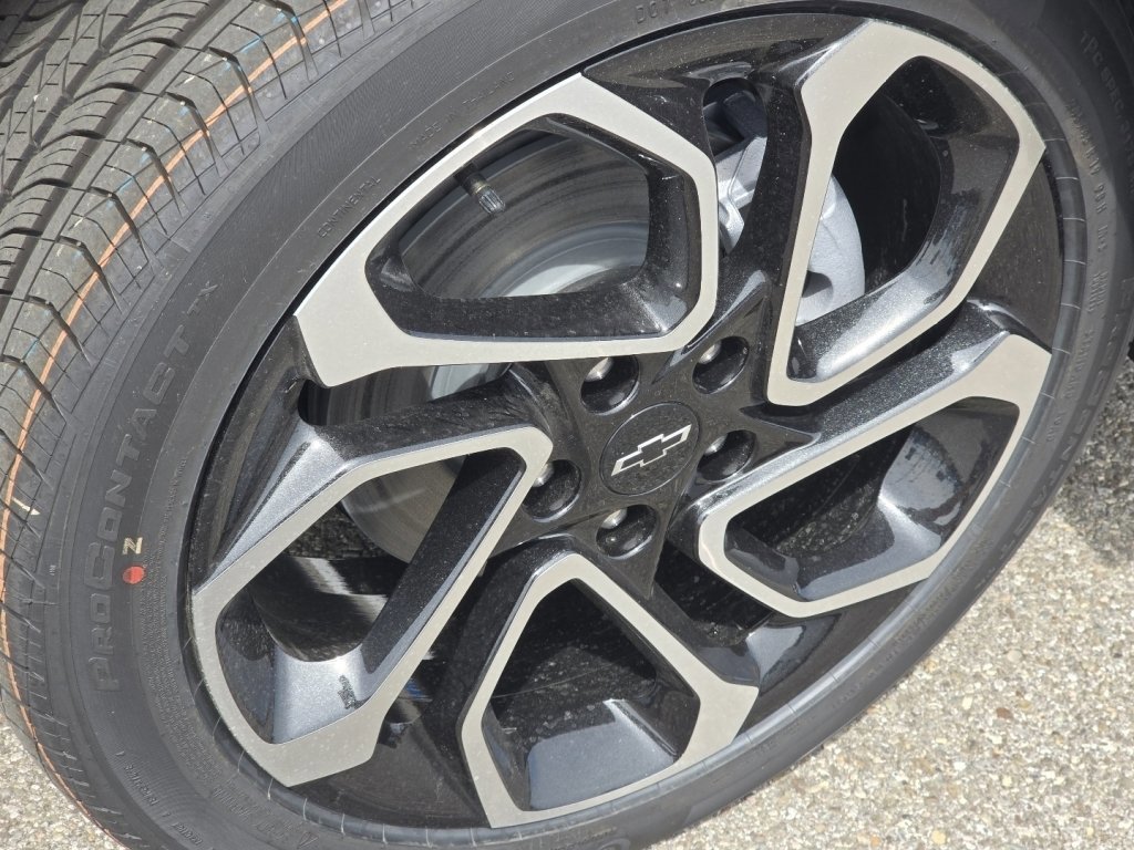 New 2026 Chevrolet Trax RS FWD image 7