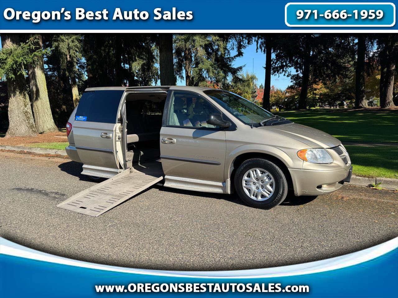 Used 2002 Dodge Grand Caravan Sport image 1